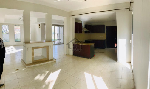 Beautiful Corner Park Facing Villa in the Heart of Islamabad at DHA-5