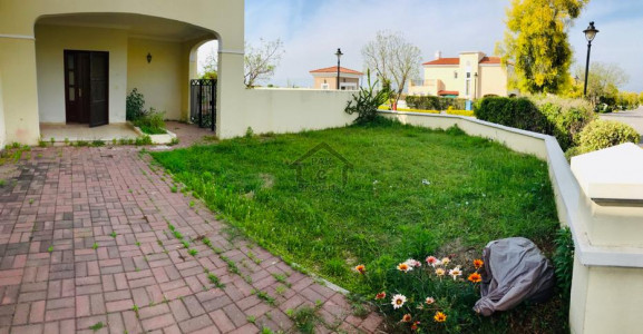 Beautiful Corner Park Facing Villa in the Heart of Islamabad at DHA-5