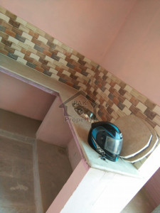 50 Square Yards House for sale