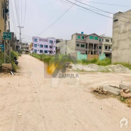 h-13 possession able 4 Marla Plot available for sale Prime location