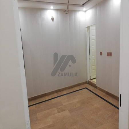 7 marla commercial plaza for sale in audit and account phase 1 college road lahore