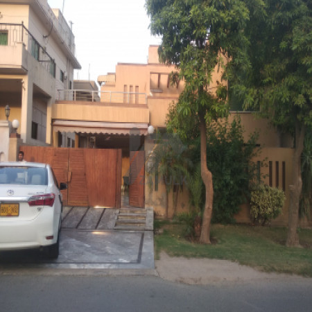 12.4 Marla House For Rent In I-8/4