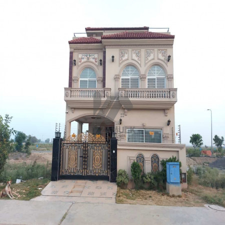 12.4 Marla House For Rent In I-8/4