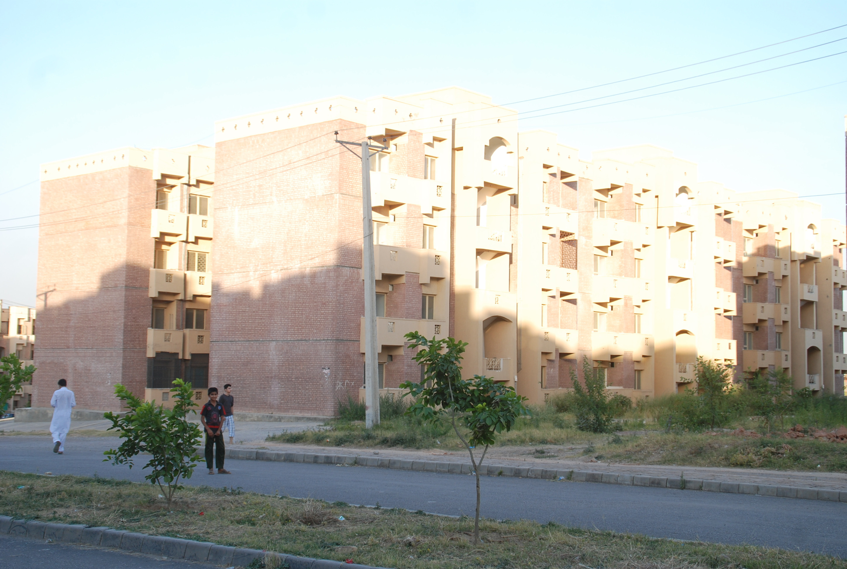 2.2 Marla Flat For Rent In Bahria Town - Sector E