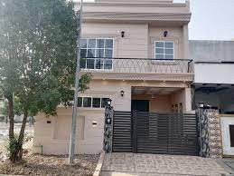 10 Marla House For Rent In Wapda Town