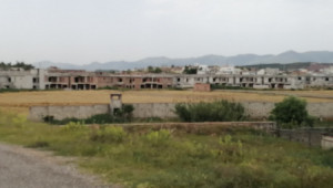 Corner Plot For Sale Street # 35 Park Enclave 1