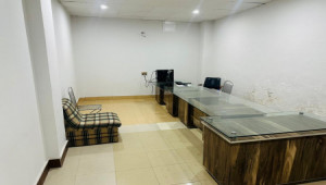 VIP 1400 sqft Office for Rent at Jaranwala Road Faisalabad