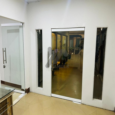 VIP 1400 sqft Office for Rent at Jaranwala Road Faisalabad