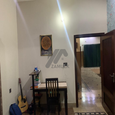 10.5 Marla House For Sale In Khyaban No 1 Faisalabad