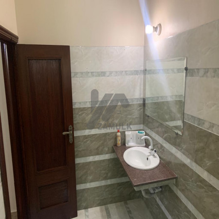 10.5 Marla House For Sale In Khyaban No 1 Faisalabad